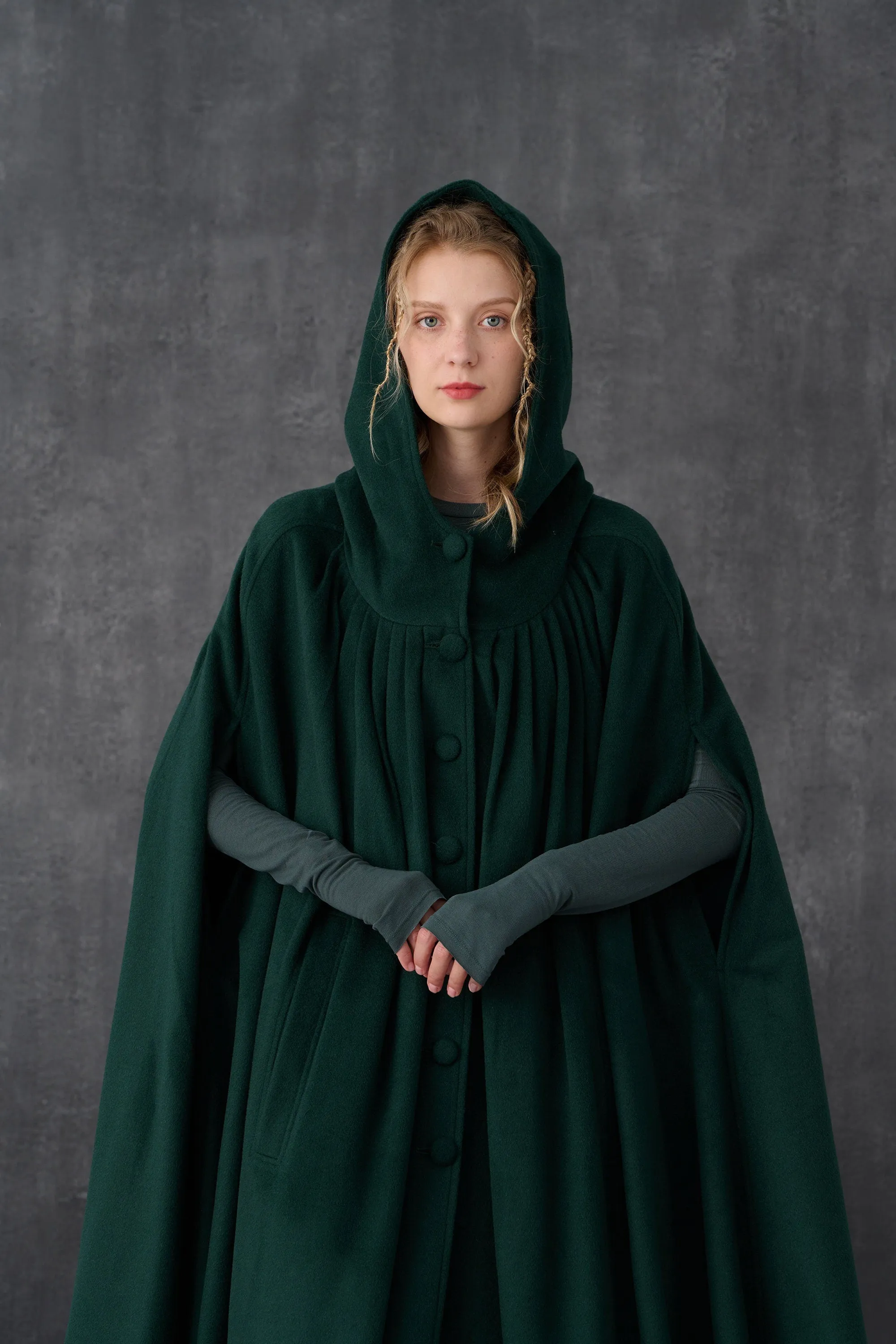 ARIEL 14 | HOODED WOOL CLOAK COAT