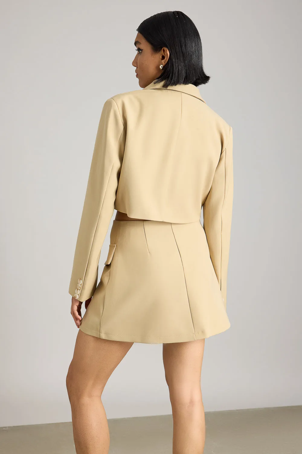 Beige Lapel Neck Cropped Blazer