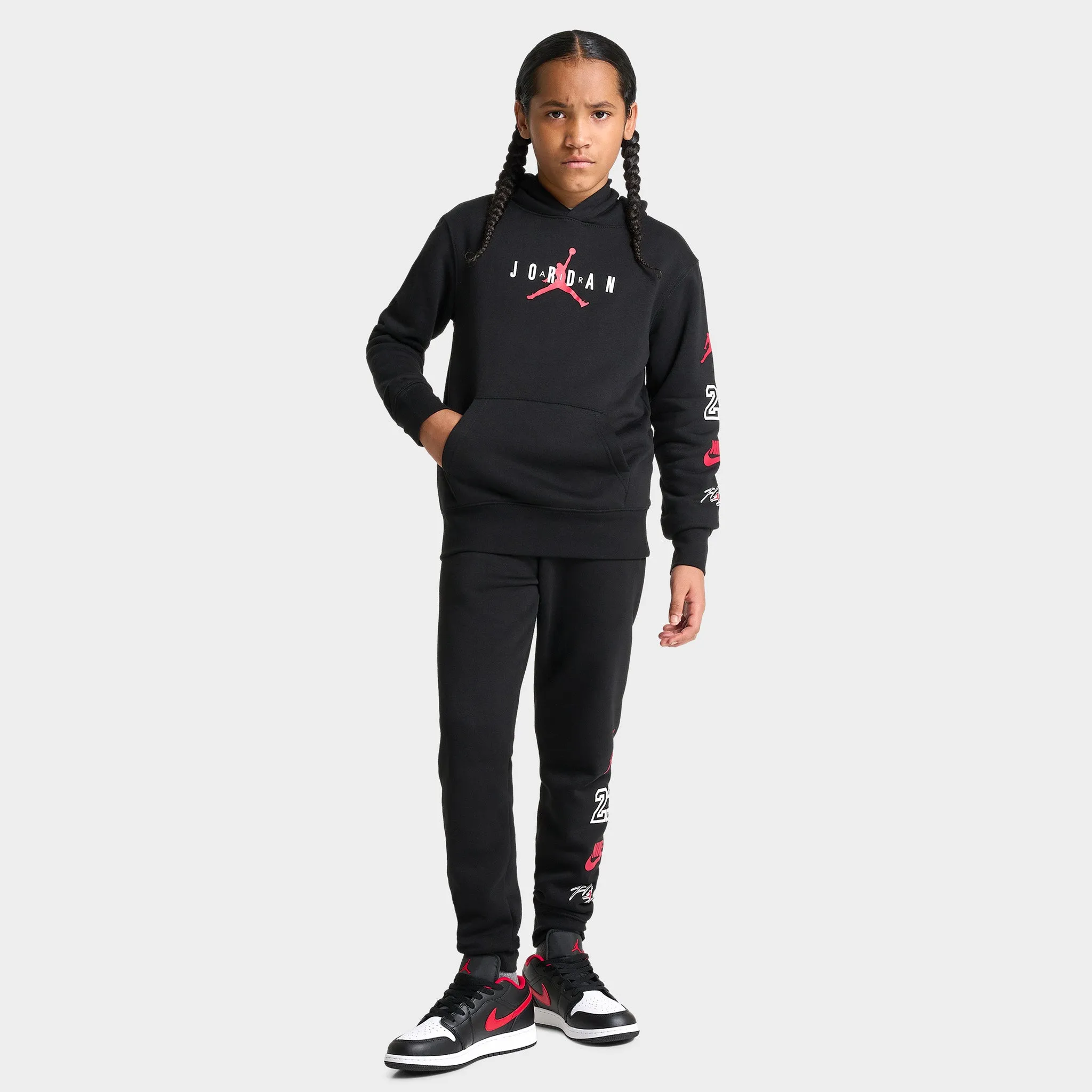 Jordan Junior Boys' Graphic Logo Pullover Hoodie Black / Red