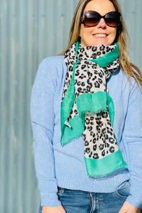 Leo Print Bright Border Scarf | Green