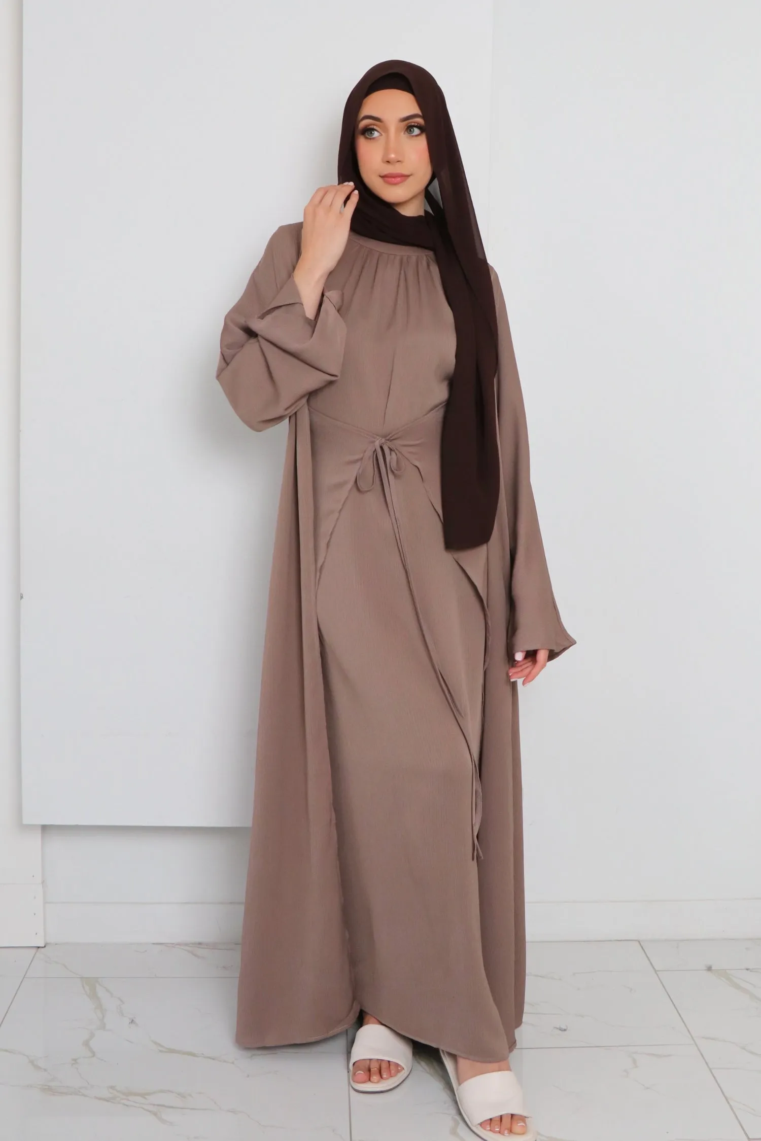 Lyla Textured Abaya Set- Mink