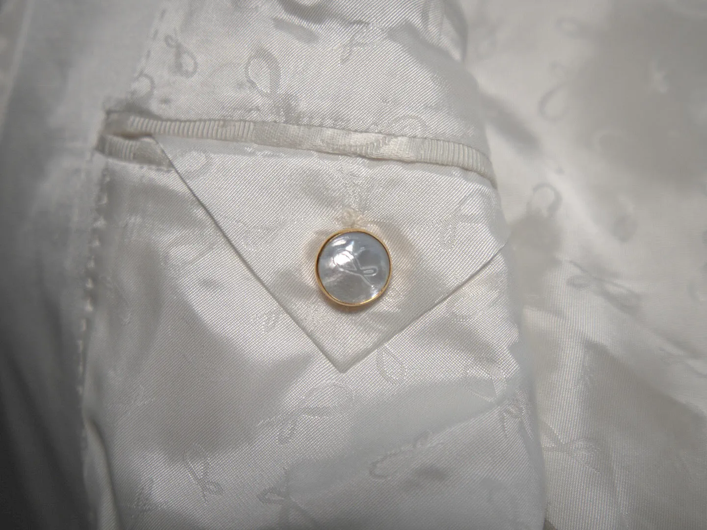 Mother Of Pearl With Gold Tone Buttons For Dinner Jacket