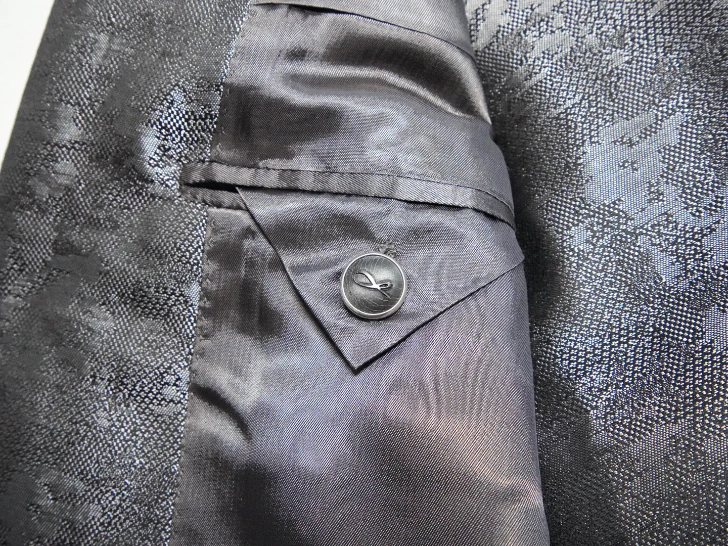 Nero Horn With Silver Tone Buttons For Sports Jacket