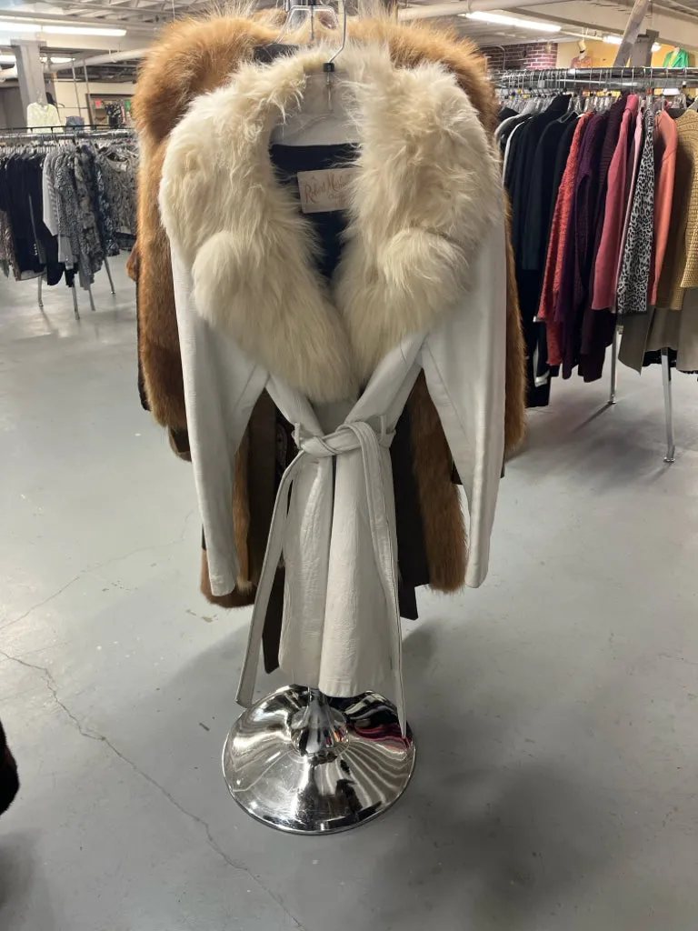 Size S White Robert Meshekoff Fur