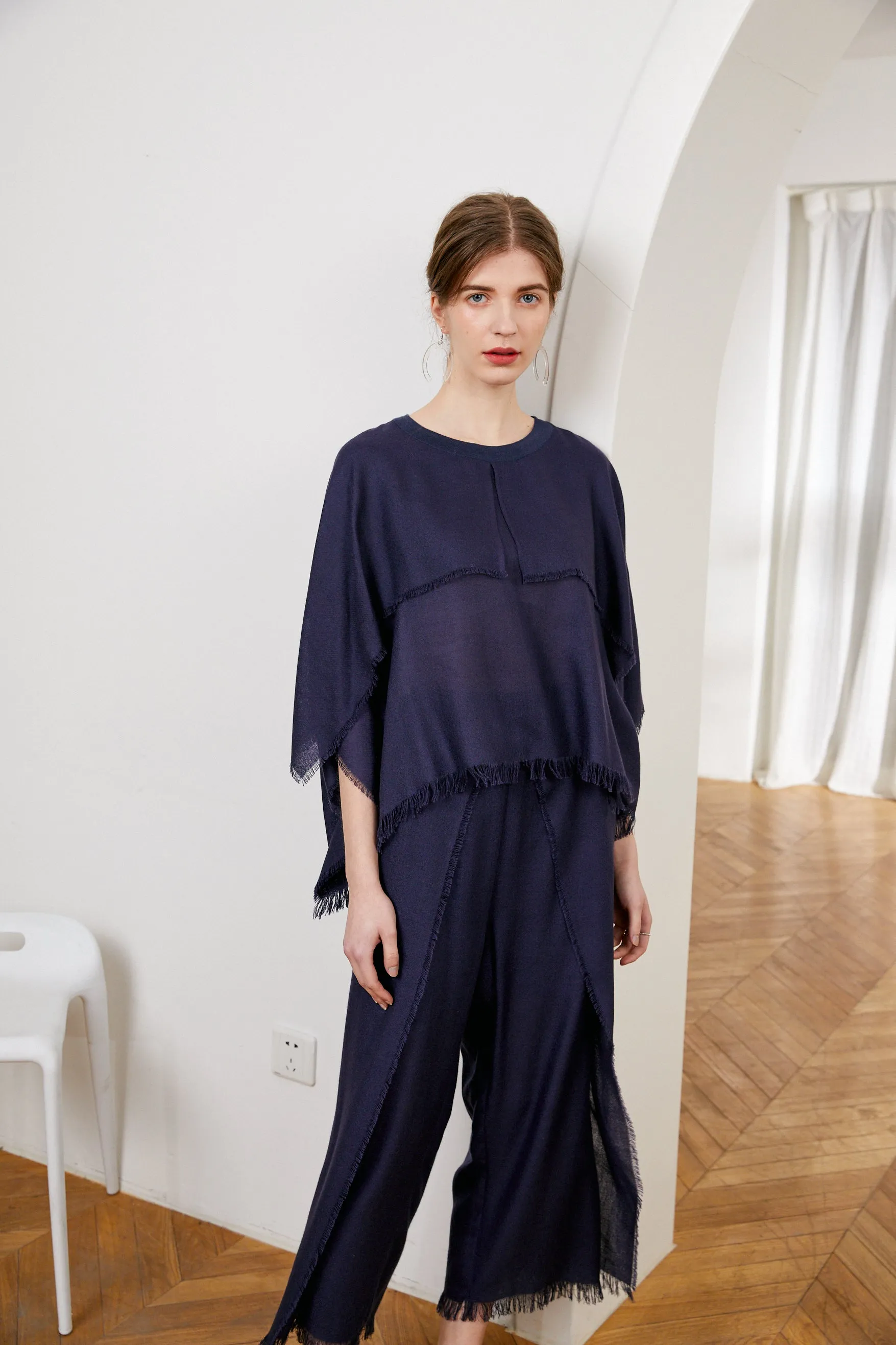 Super fine cashmere jersey top / Super fine cashmere loose-fit trousers