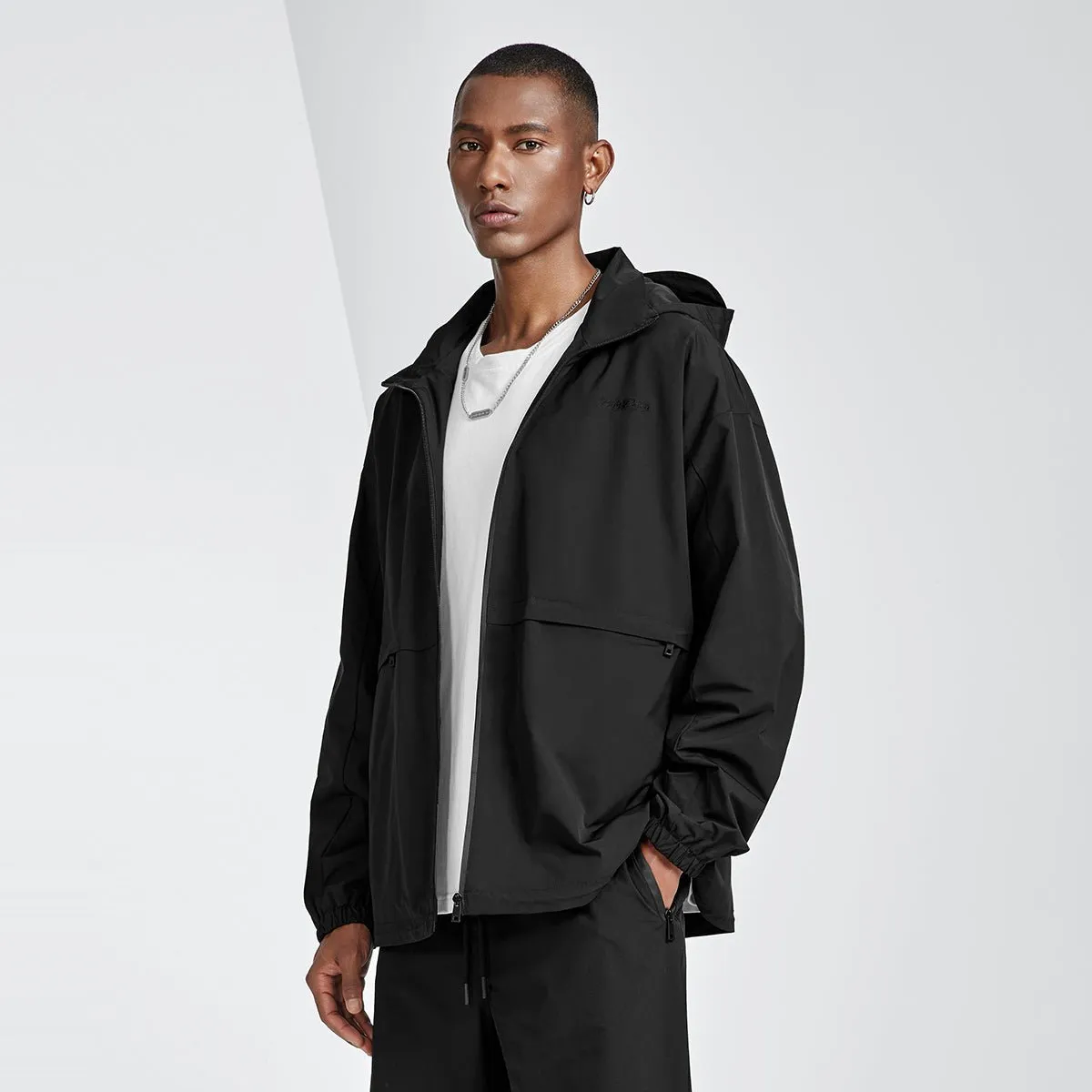 Transport Relaxed Fit Hooded Black Windbreaker Jacket