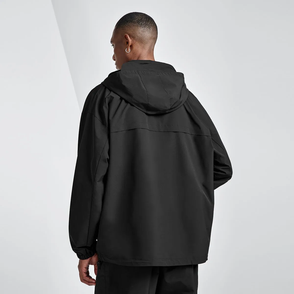 Transport Relaxed Fit Hooded Black Windbreaker Jacket