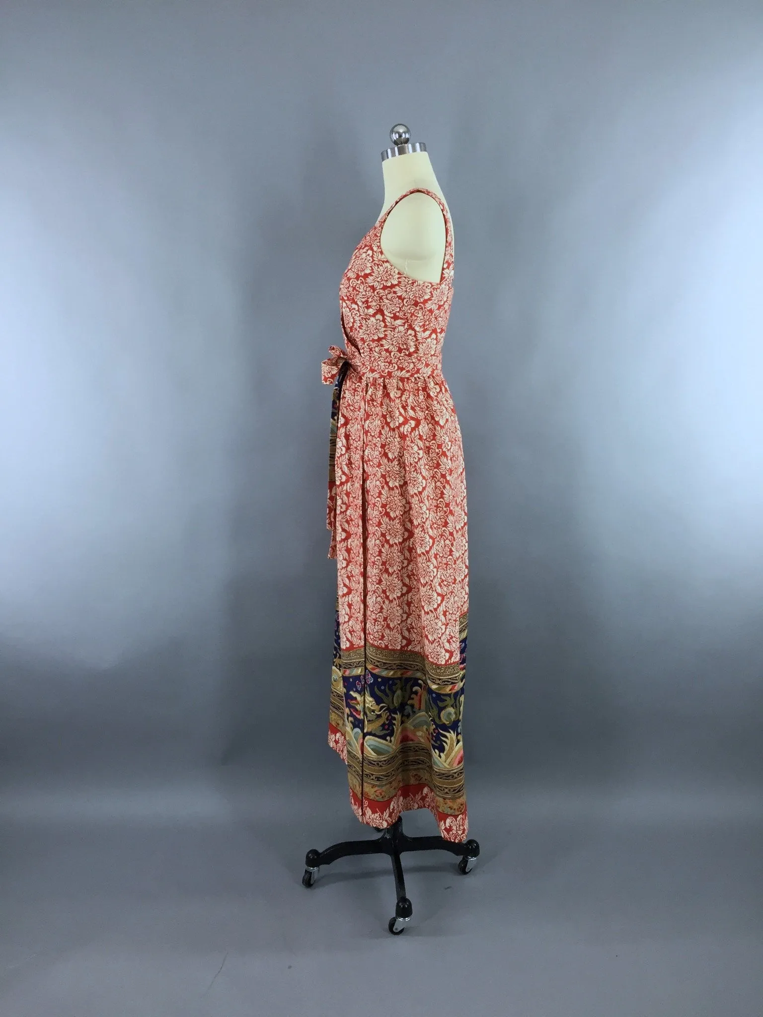 Vintage 1970s Maxi Wrap Sundress / Novelty Print Asian Dragons